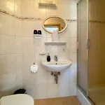 Gaestehaus Djuren Bed and breakfast 3*
