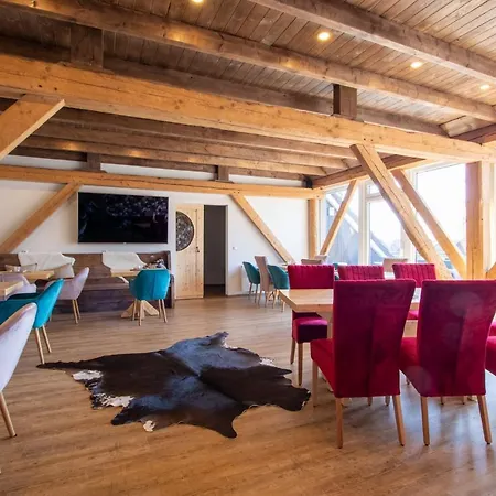 Gaestehaus Djuren B&B