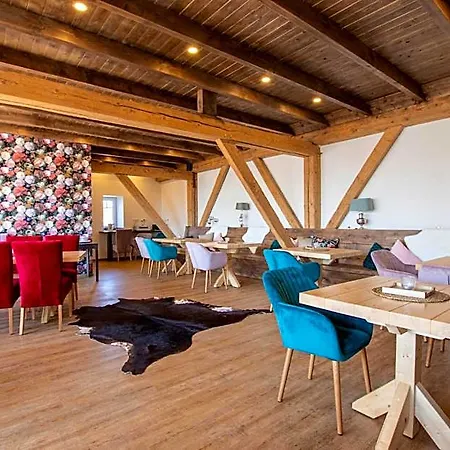 Gaestehaus Djuren 3*