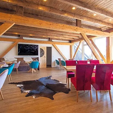 Gaestehaus Djuren Bed & Breakfast