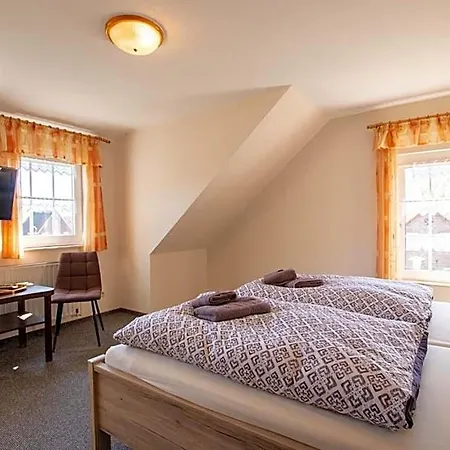 Gaestehaus Djuren Bed & Breakfast